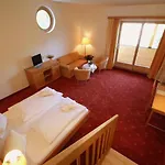 Hotel Vaya Zell Am