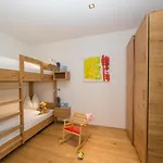 Vaya Zell Am 4*