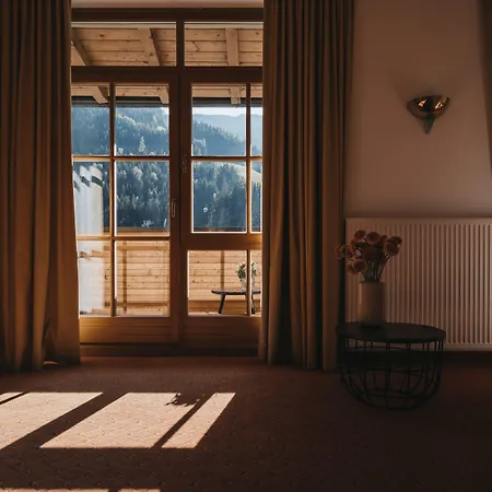 Hotel Vaya Zell Am 4*