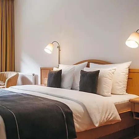 Hotel Vaya Zell Am 4*