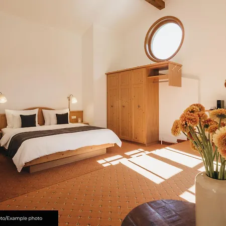 Vaya Zell Am 4*